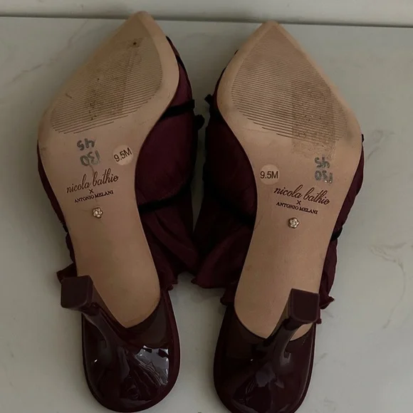Nicola Bathie Burgundy Mules with Black Accents - Picture 6 of 6